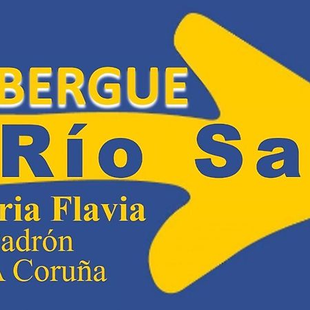 Albergue Cafeteria Rio Sar ปาดรอน ภายนอก รูปภาพ