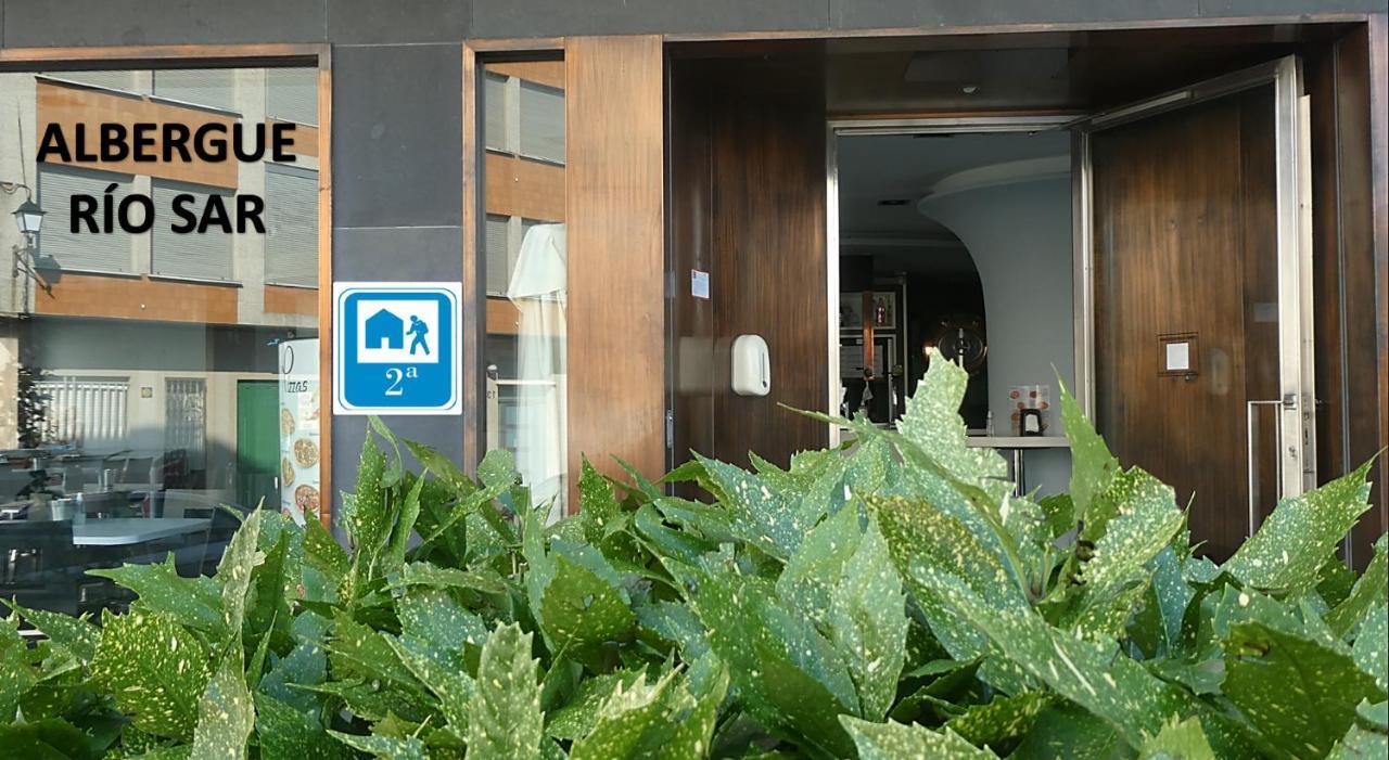 Albergue Cafeteria Rio Sar ปาดรอน ภายนอก รูปภาพ