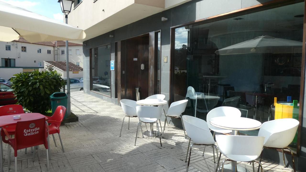 Albergue Cafeteria Rio Sar ปาดรอน ภายนอก รูปภาพ