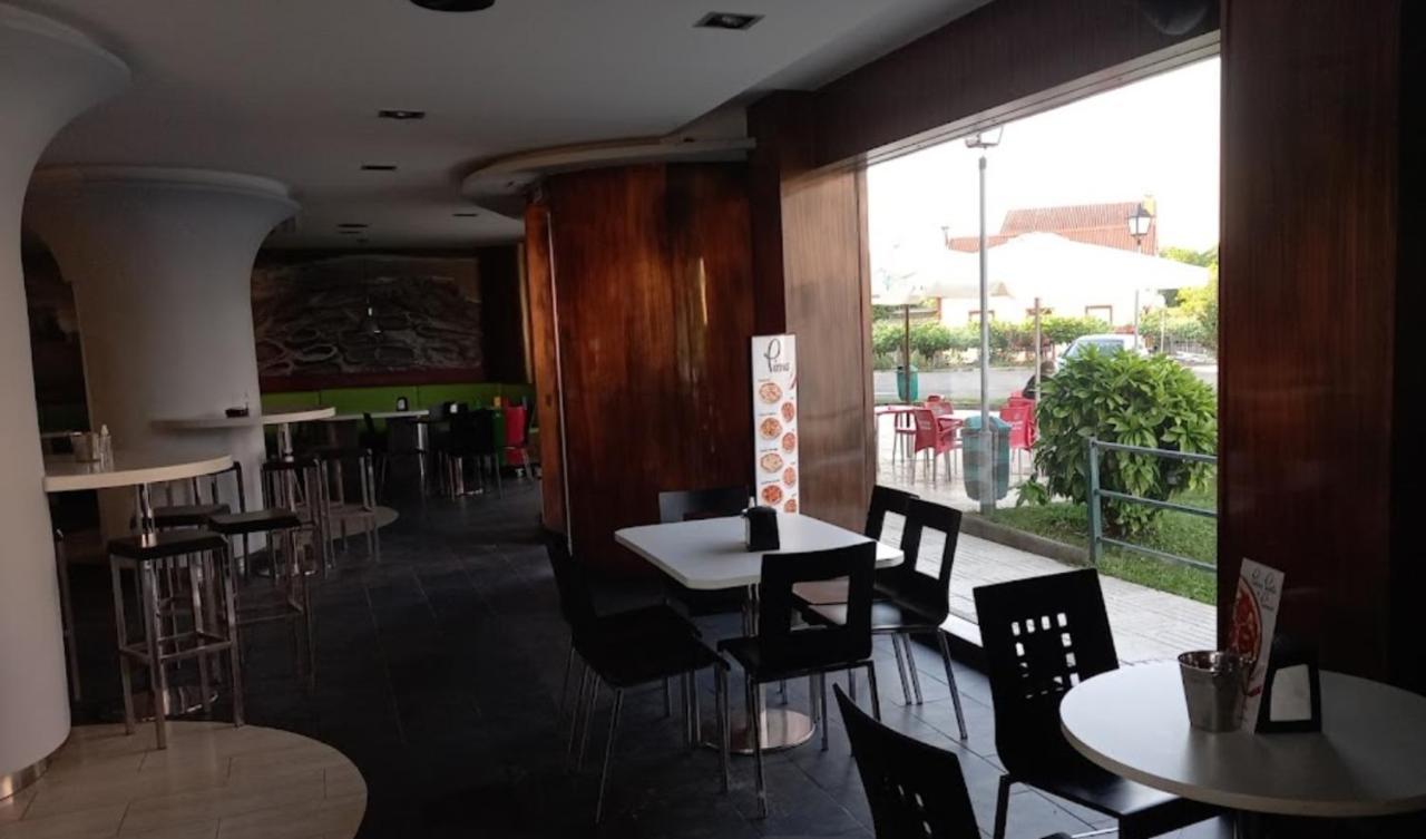 Albergue Cafeteria Rio Sar ปาดรอน ภายนอก รูปภาพ